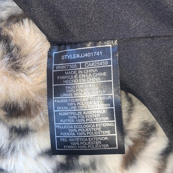 BB DAKOTA soft plush faux fur leopard vest, pockets, shawl collar XS EUC - Picture 11 of 17